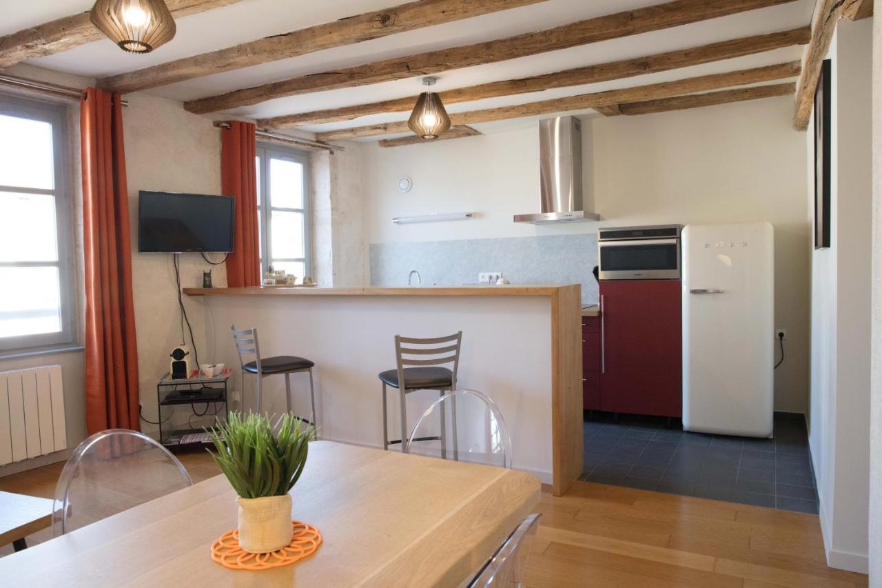 Appartement A-Mi-Chemin - Centre-Ville De Tournus Ngoại thất bức ảnh